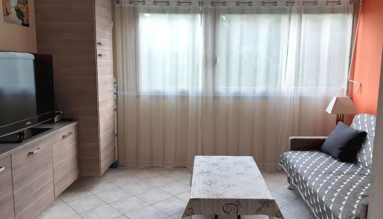 Studio Proche Port Et Plages, Piscine Hyeres Luaran gambar