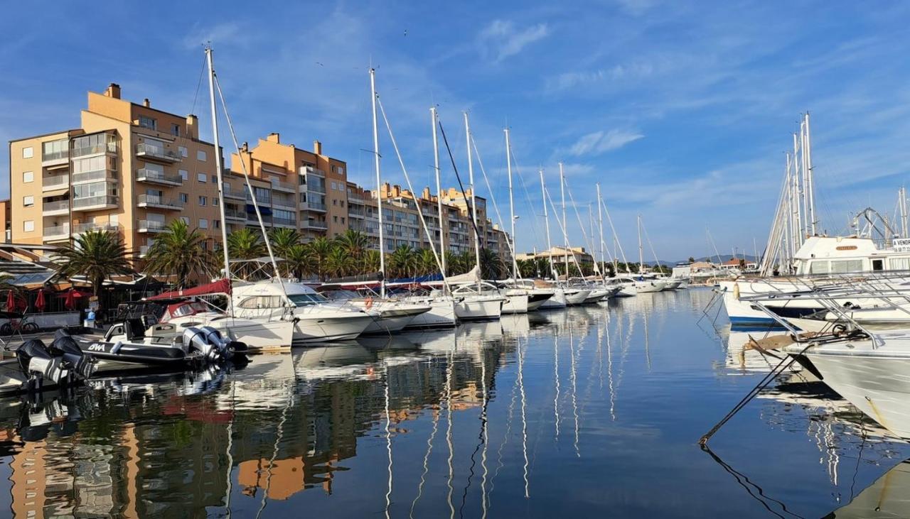 Studio Proche Port Et Plages, Piscine Hyeres Luaran gambar